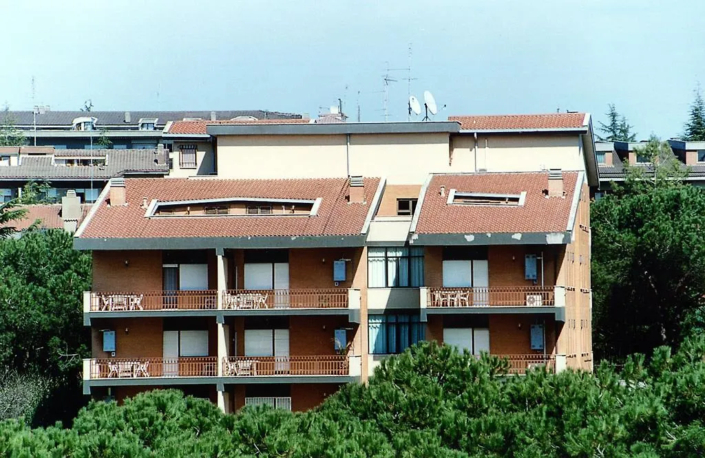 Eur Nir Residence-1